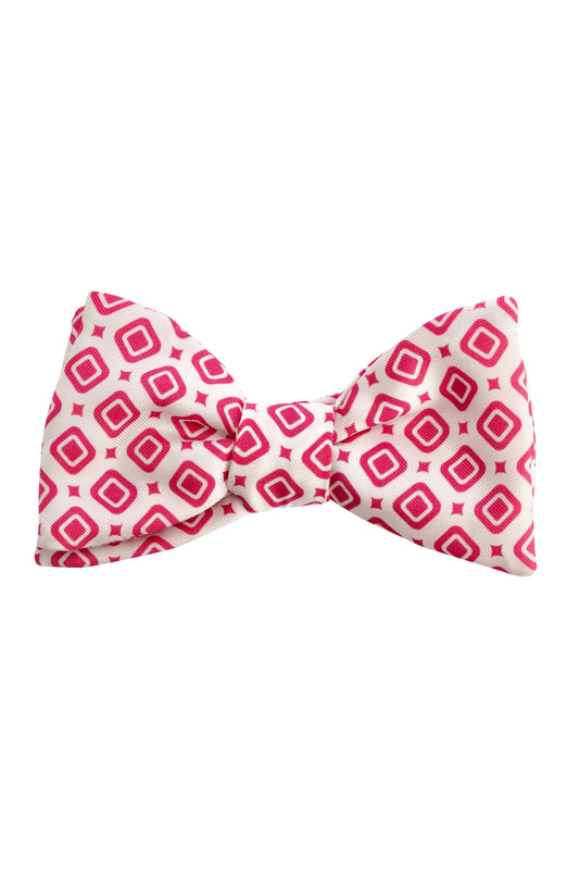 White bow tie with pink model