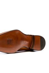 Light brown business shoes