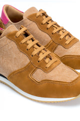 Brown leathered sneakers