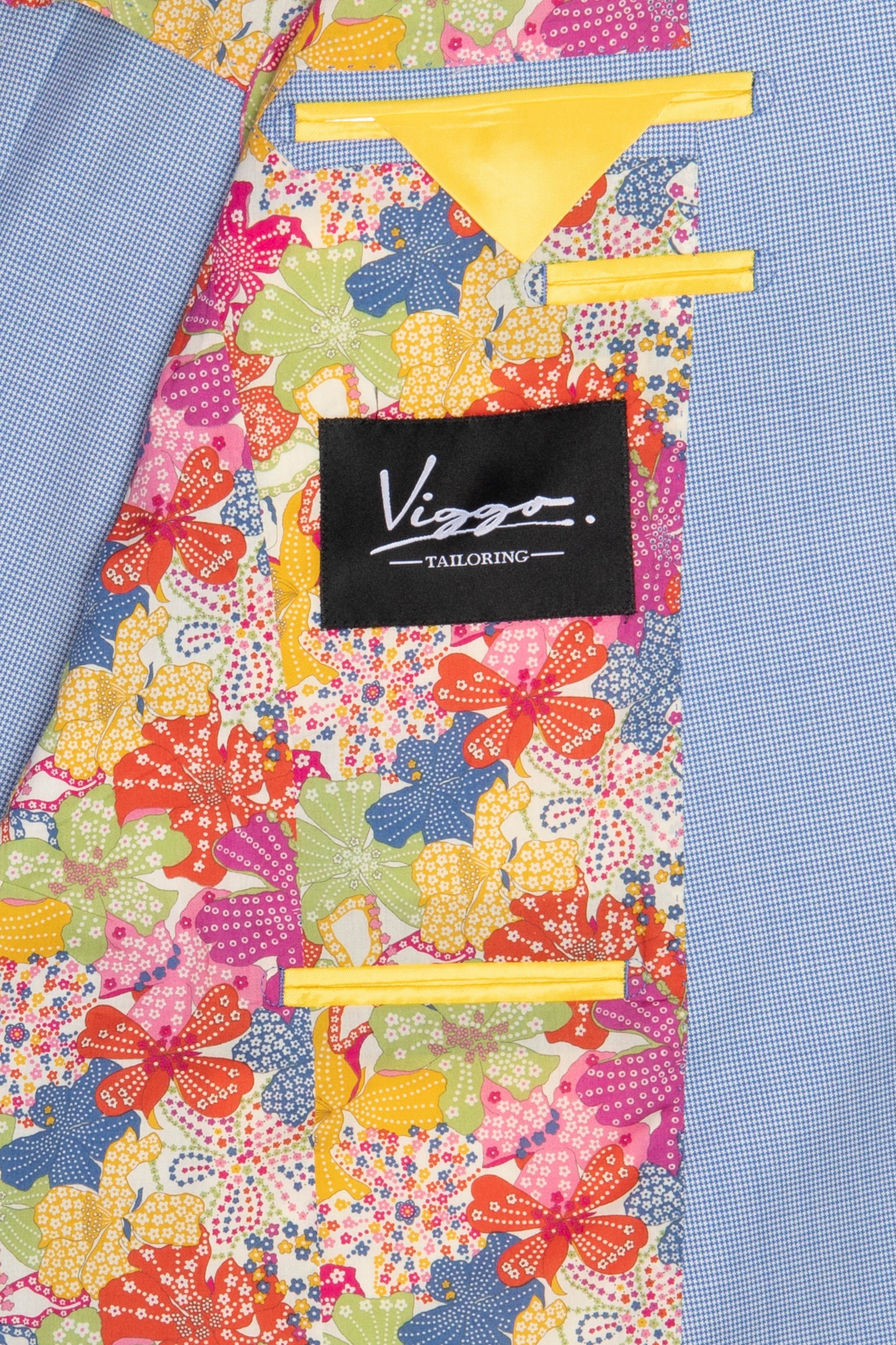 Blue casual jacket with small white checkers and lapel cut