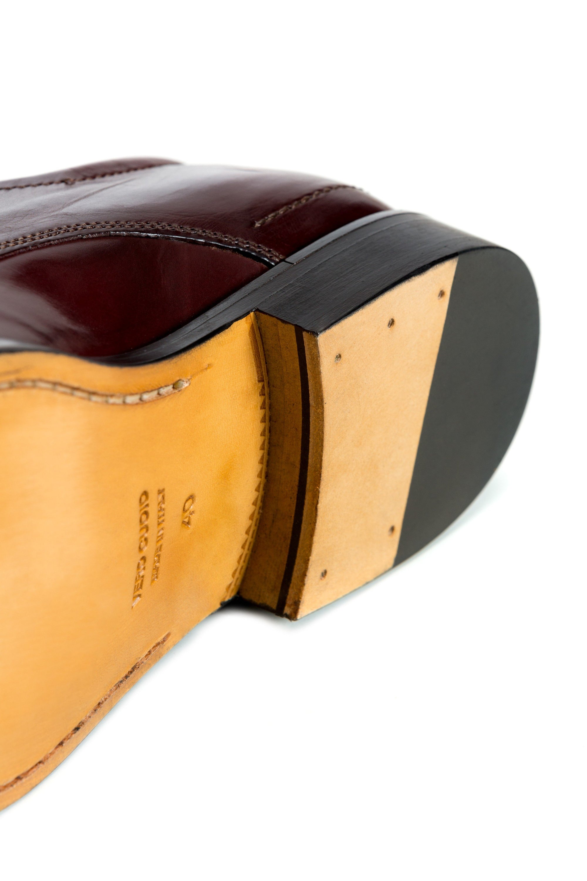 Derby bordeaux shoes