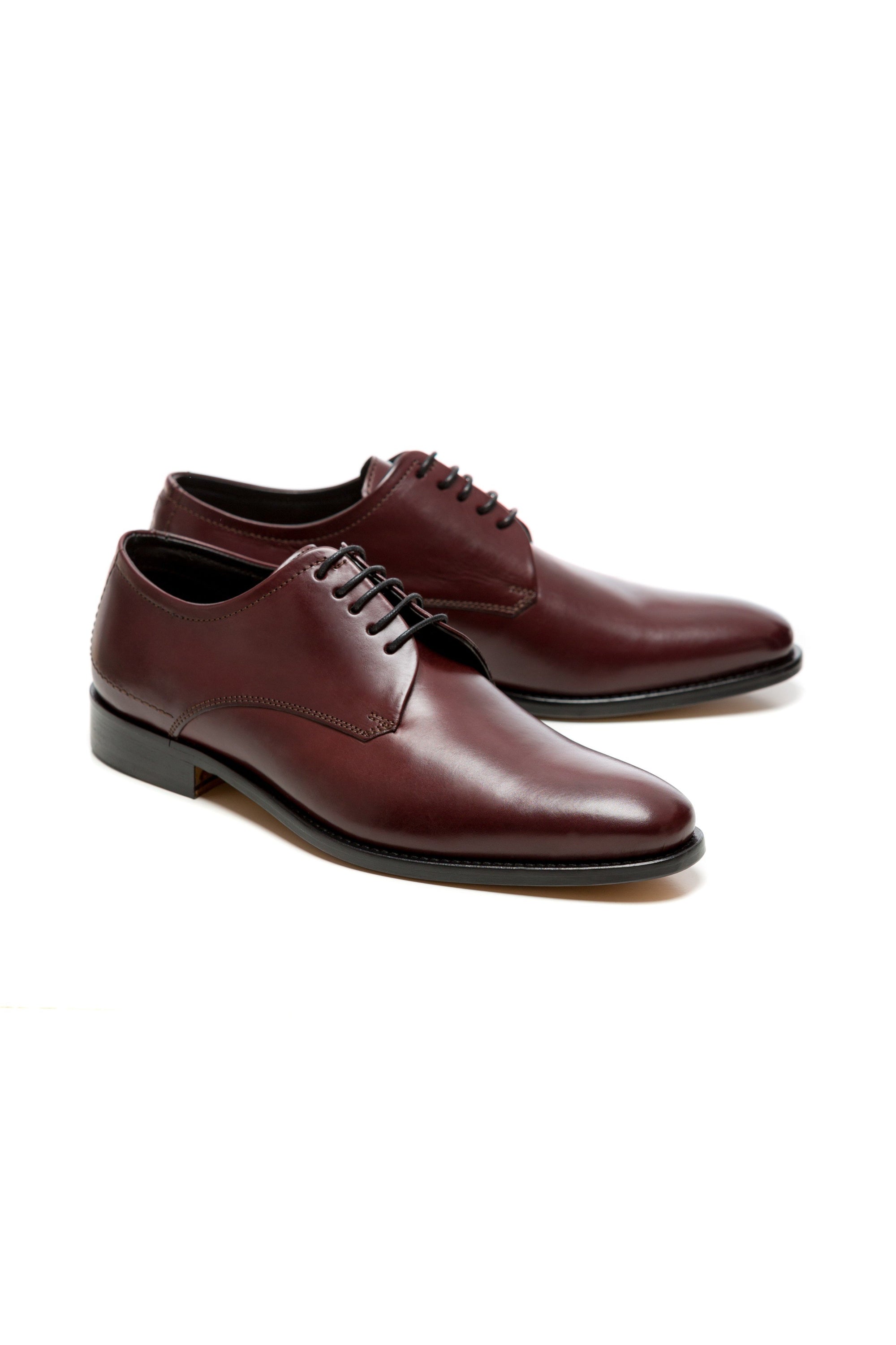 Derby bordeaux shoes