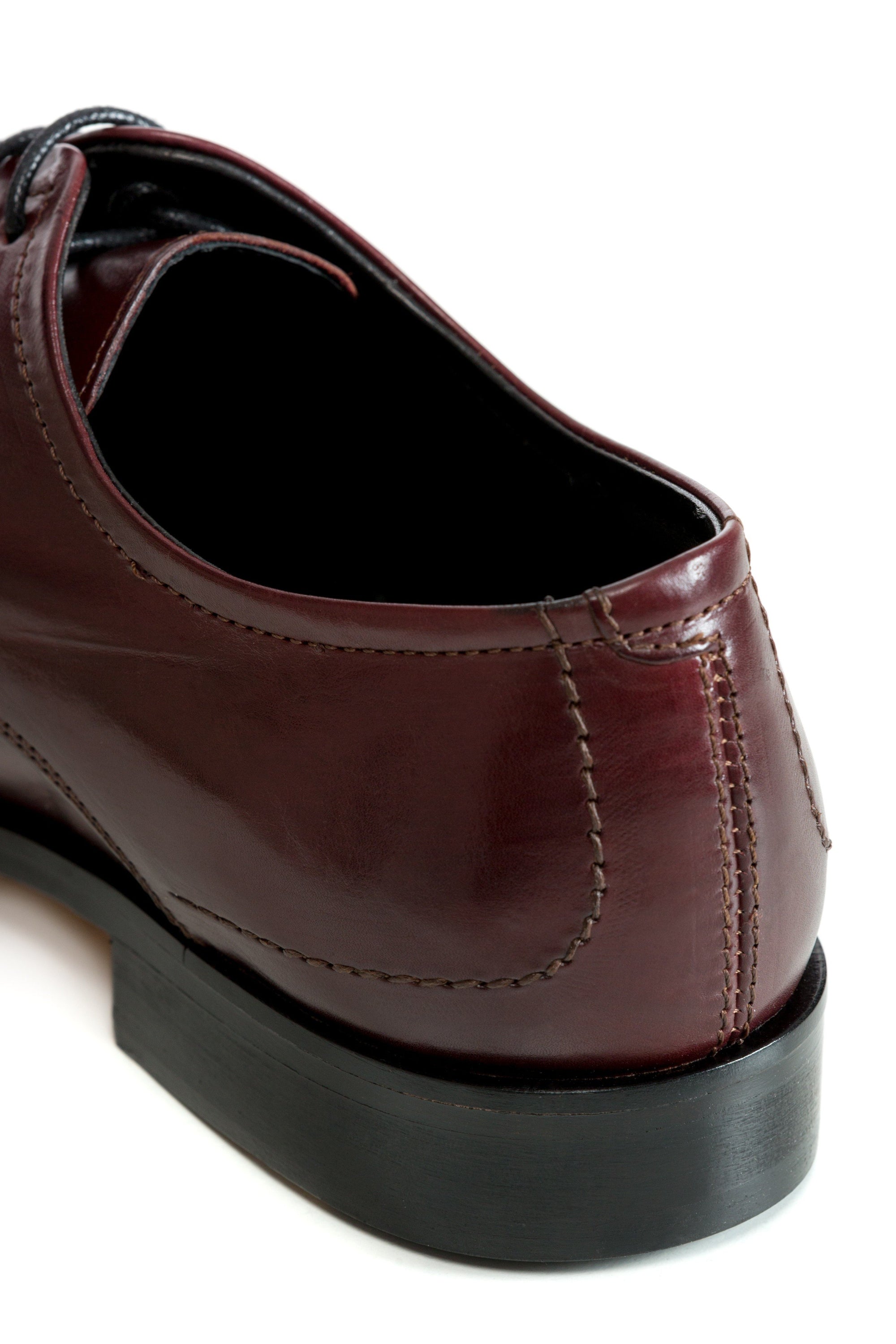 Derby bordeaux shoes