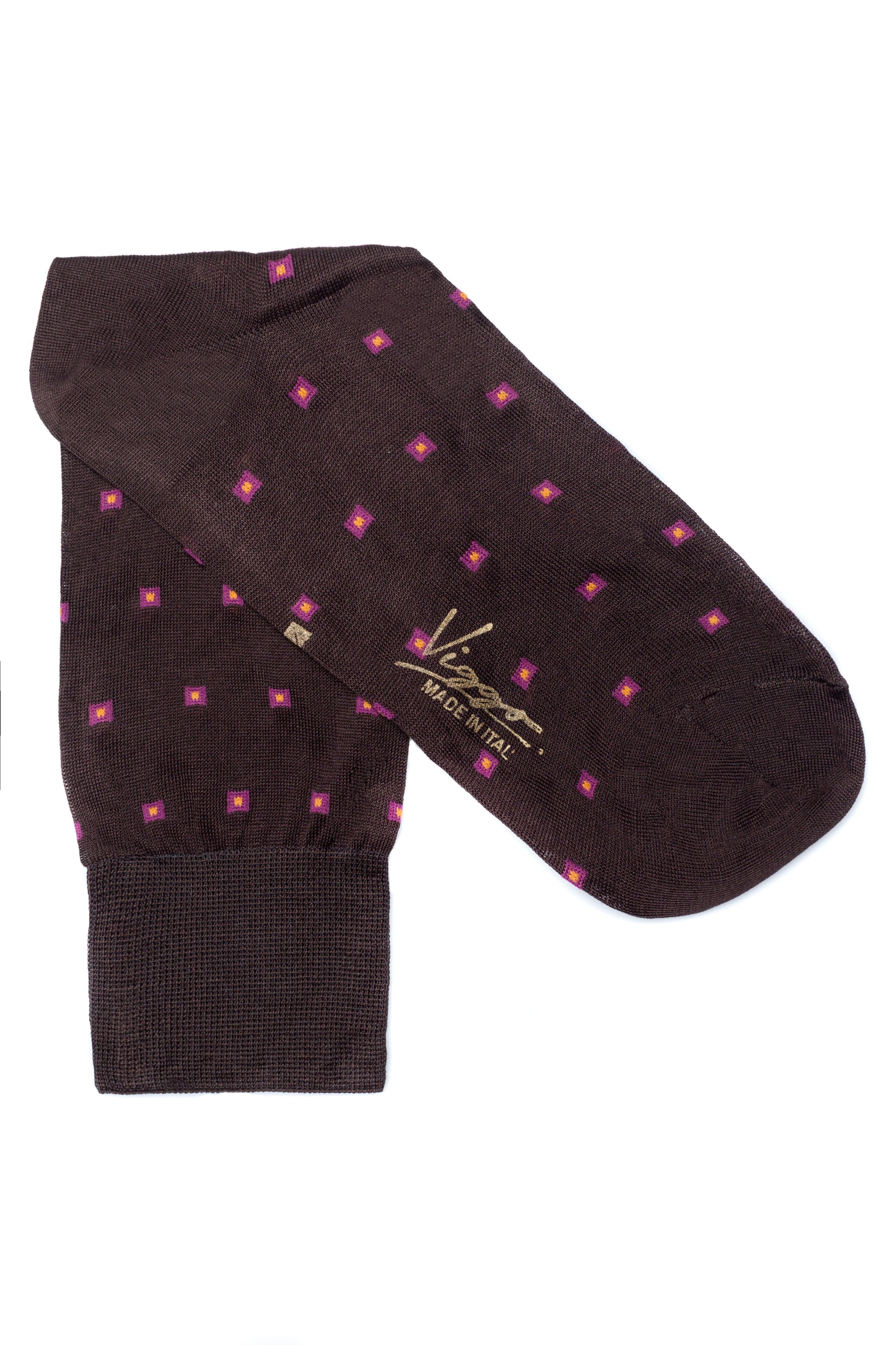 Brown socks with pink model