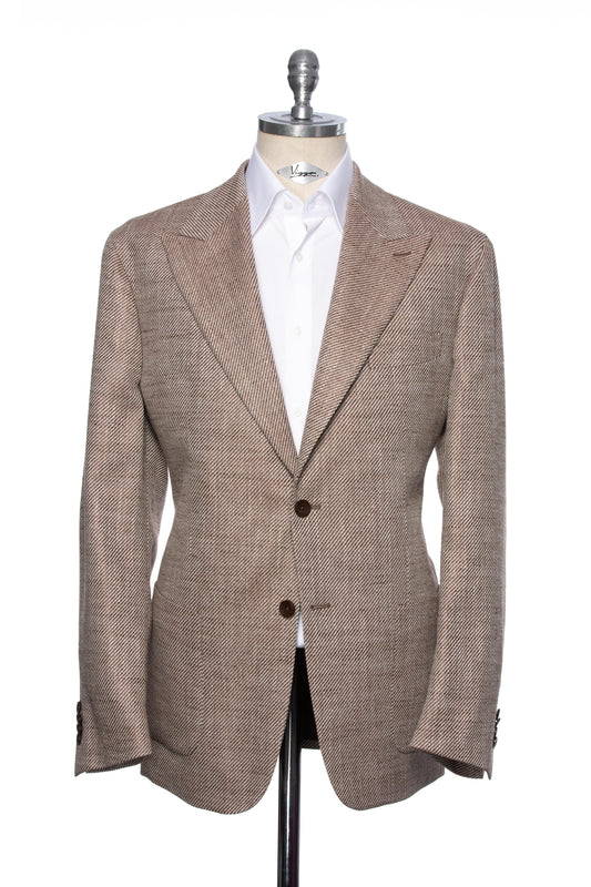 Casual brown jacket with beige insertions and lapel