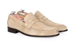 Beige moccasins in suede leather