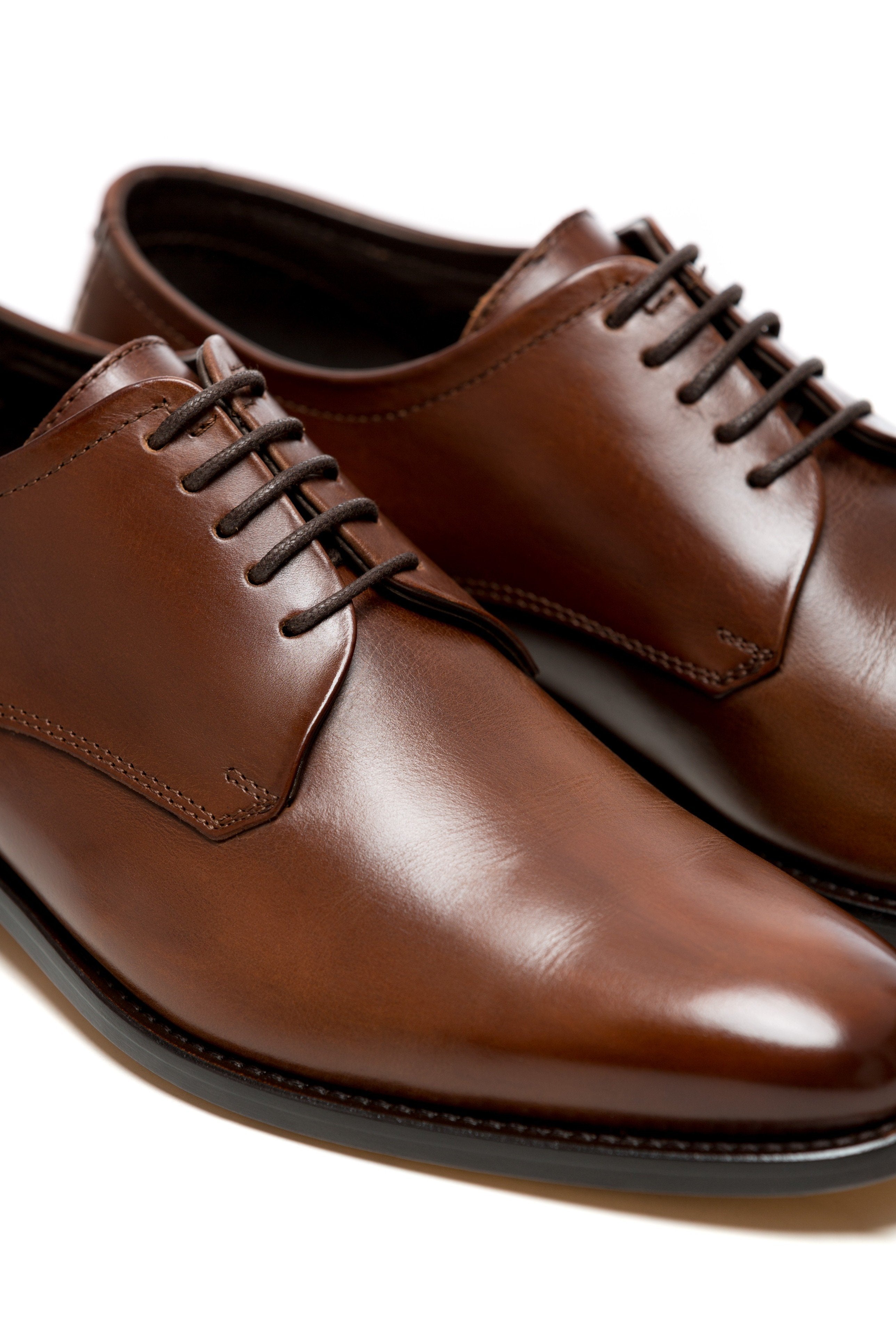 Derby cognac shoes