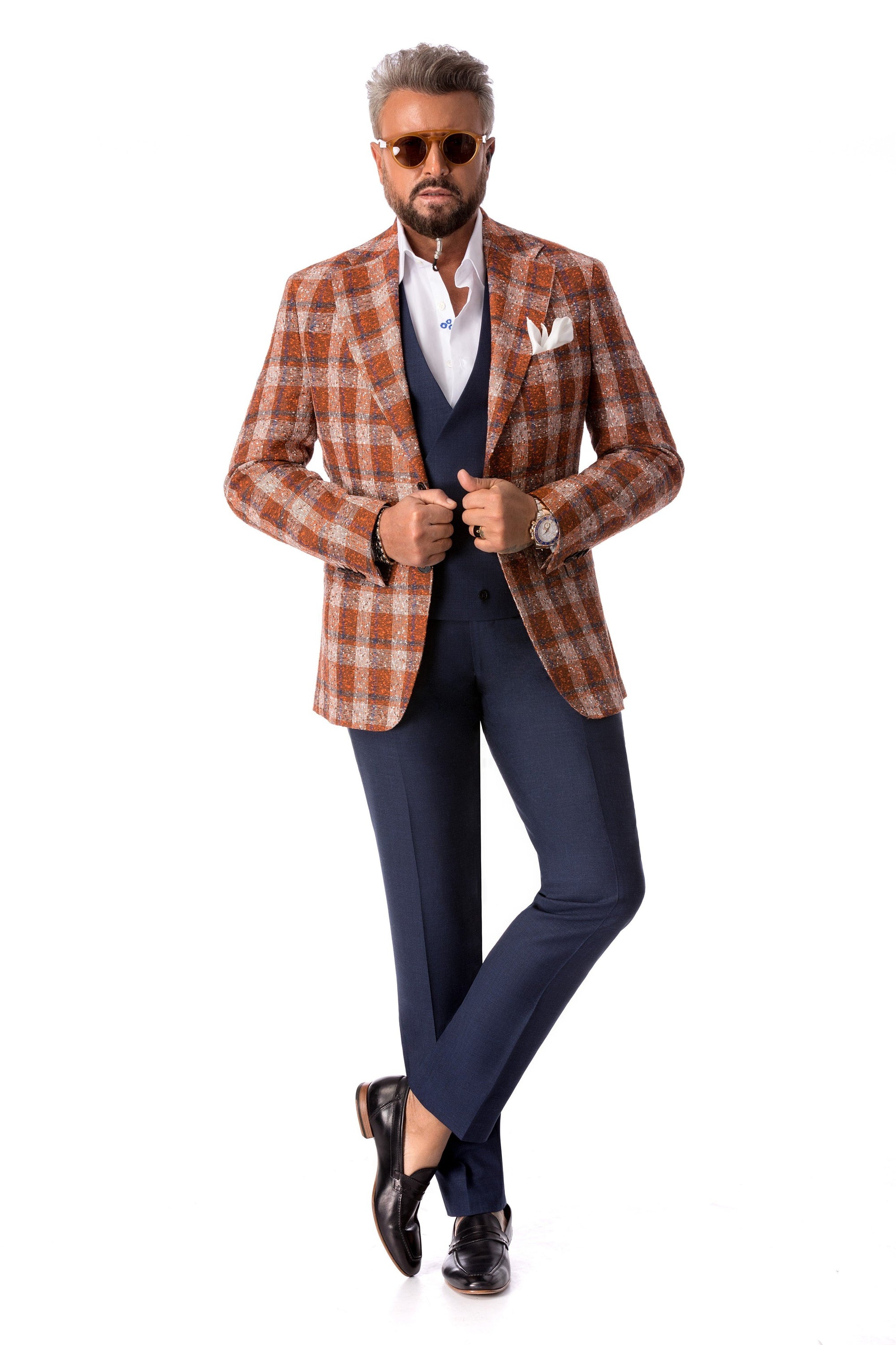 Brown casual jacket in beige and navy checkers
